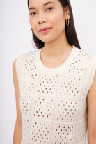 Peraluna-Isabel Dress Ajur örgü El Yapımı çiçek Detaylı Düz Kesim Kolsuz Kadın Triko Elbise Ekru-Elbise-4-Milagron.com