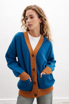 Peraluna-Josephine Cardigan V Yaka Jakarlı Geniş Kesim Organik Pamuk Yün Karışım Kadın Triko Hırka-Kazak & Triko-2-Milagron.com