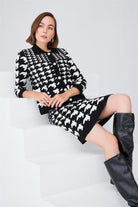 Peraluna-Kazayağı Desen Şifon Fularlı Polo Yaka Dar Kalıp Kısa Kadın Triko Ceket-Ceket-2-Milagron.com