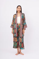 Peraluna-Ladybug Short Kimono Uğur Böceği Baskılı Kısa Saten Kadın Kimono çok Renkli-Kimono-6-Milagron.com