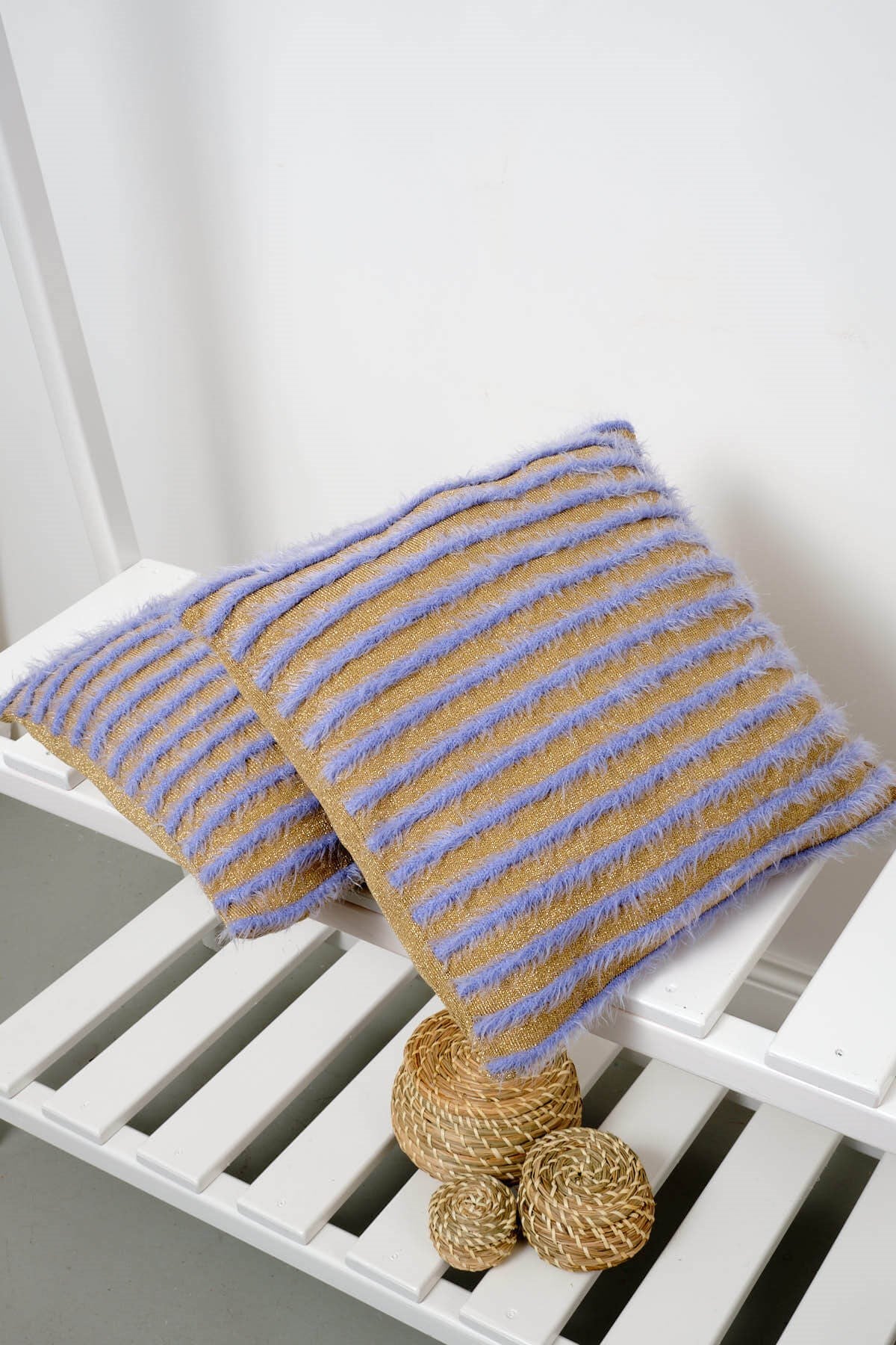 Peraluna Luxury Pillow Simli Çizgili Triko Yastık Kılıfı 45X45 Cm - Açık Lila/Gold