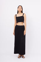 Peraluna-Maxi Skirt Maxi Boy Pileli Kadın Triko Etek Siyah-Etek-1-Milagron.com