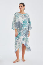 Peraluna-Nila Desenli Bol Kesim Yazlık Mat Dokulu Kadın Bluz Yeşil/Ekru-T-Shirts-2-Milagron.com