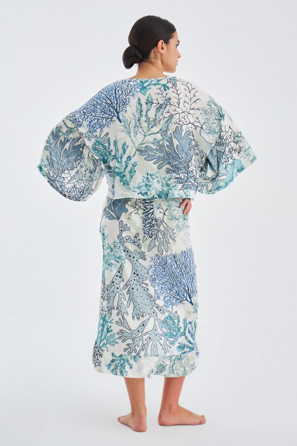 Peraluna-Nila Desenli Bol Kesim Yazlık Mat Dokulu Kadın Bluz Yeşil/Ekru-T-Shirts-3-Milagron.com