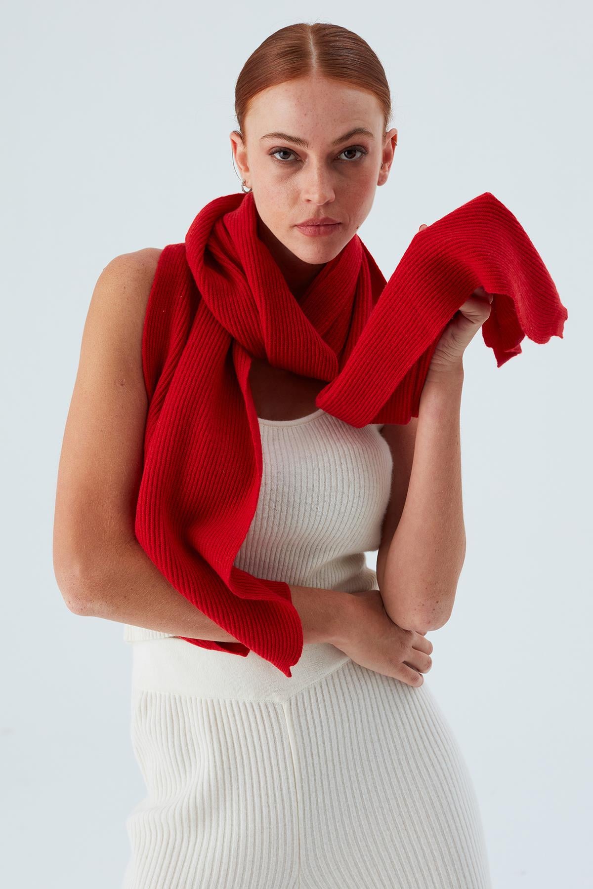 Peraluna Nomi Scarf Selanik Örgü Kaşmir Karışımlı Yumuşak Kadın Triko Atkı - Kırmızı