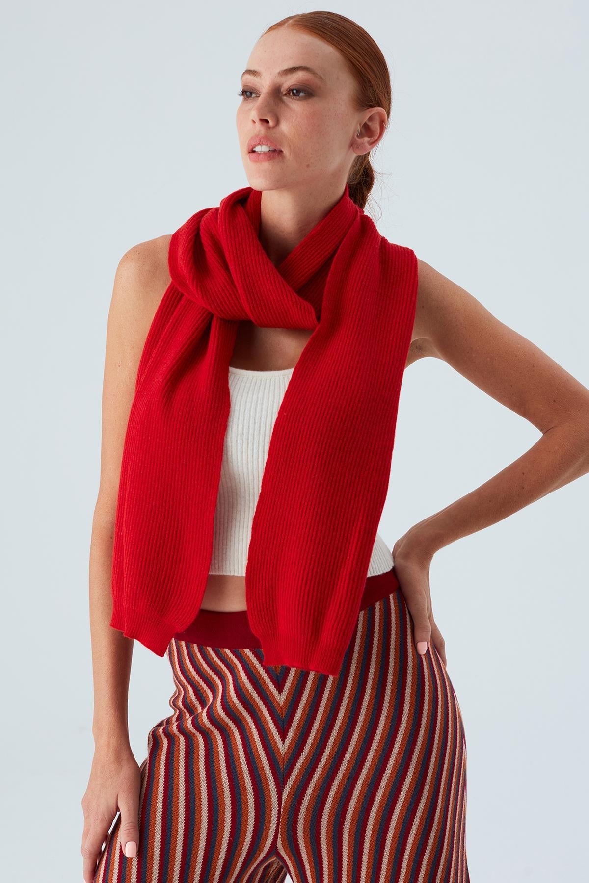 Peraluna Nomi Scarf Selanik Örgü Kaşmir Karışımlı Yumuşak Kadın Triko Atkı - Kırmızı