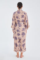 Peraluna-Rosa Gül Desenli Diz Hizası Saten Kadın Kimono-Kimono-6-Milagron.com