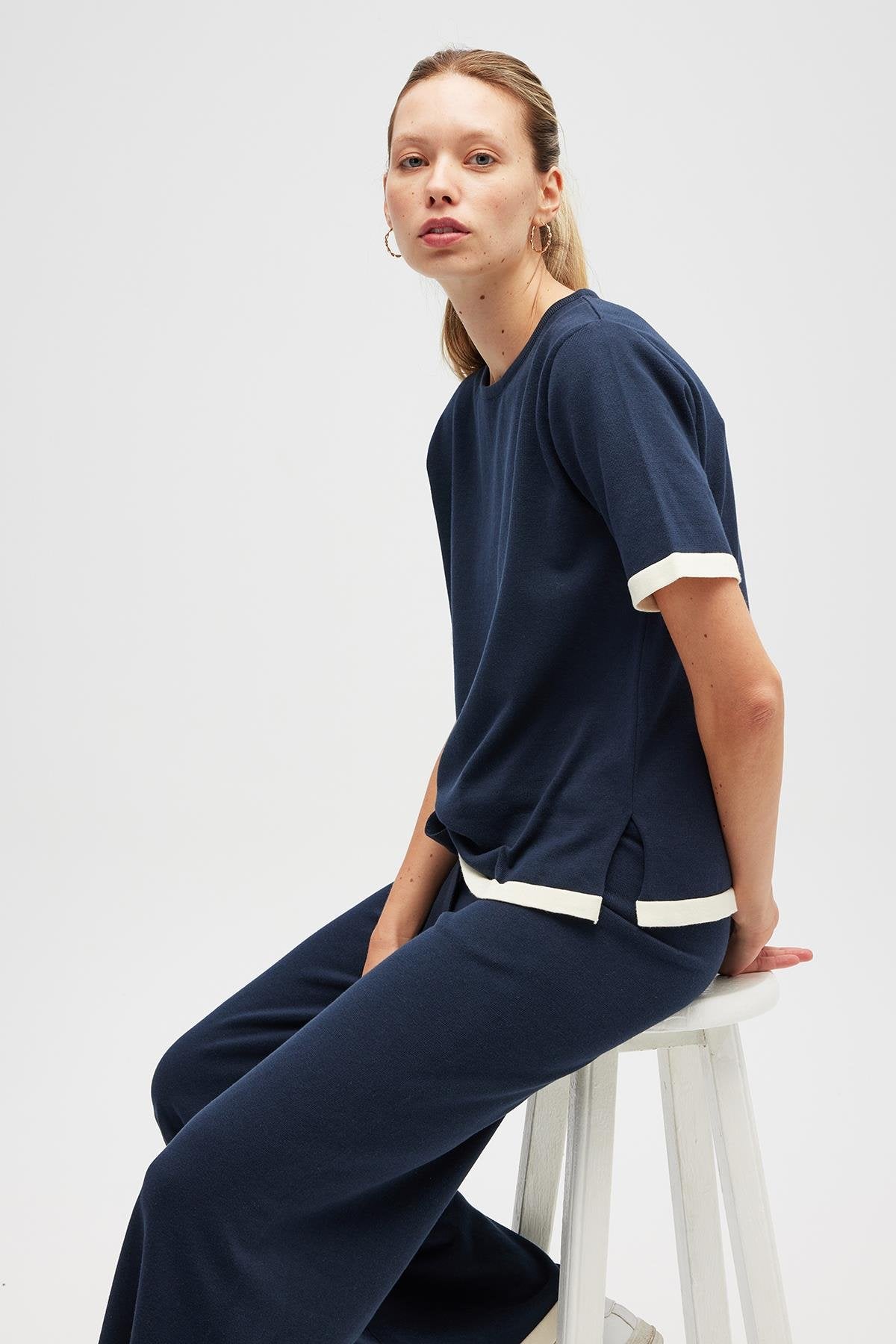 Peraluna-Rumi Kadın Beli Kemerli Triko Pantolon Navy-Pantolon-2-Milagron.com