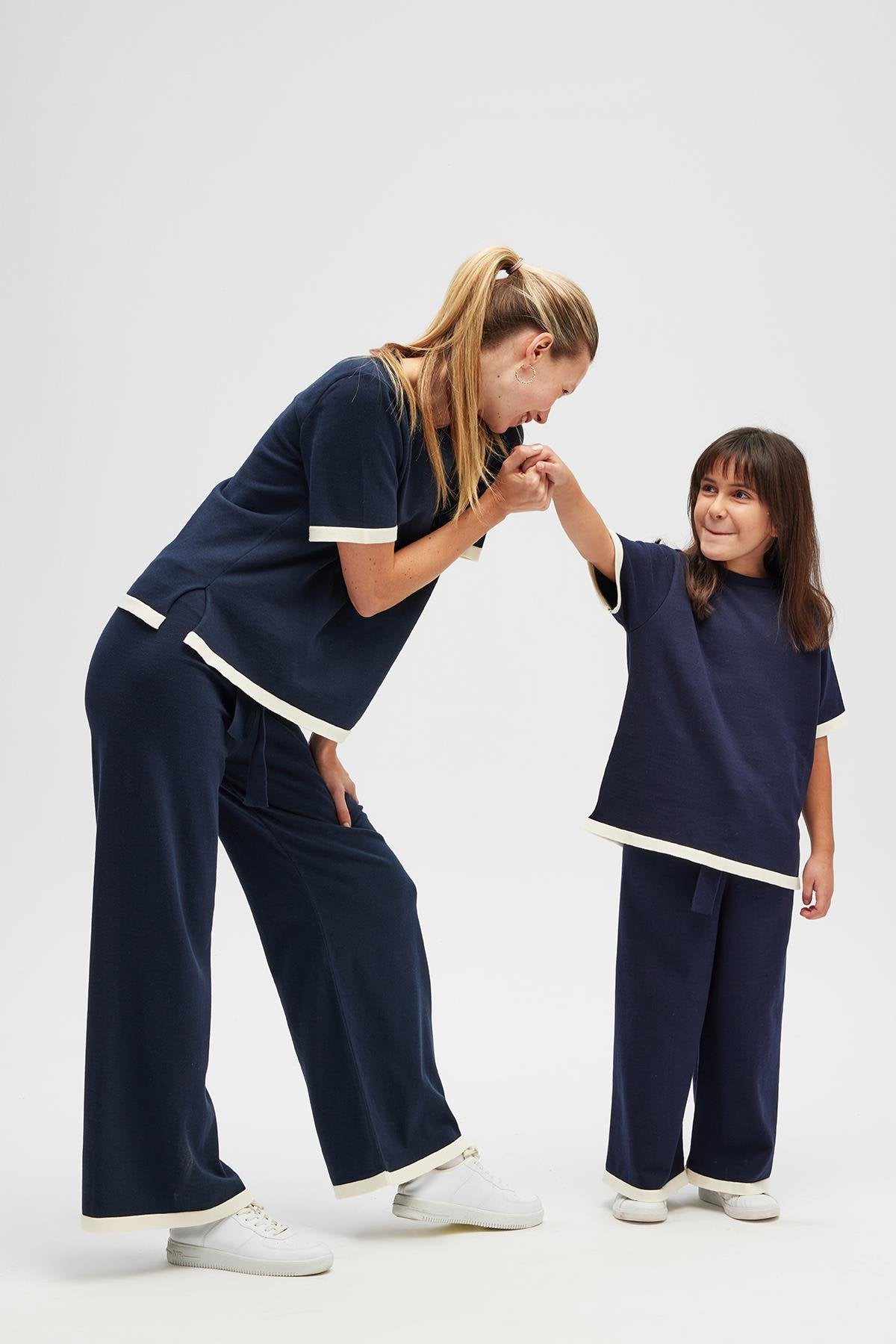 Peraluna-Rumi Kadın Beli Kemerli Triko Pantolon Navy-Pantolon-5-Milagron.com