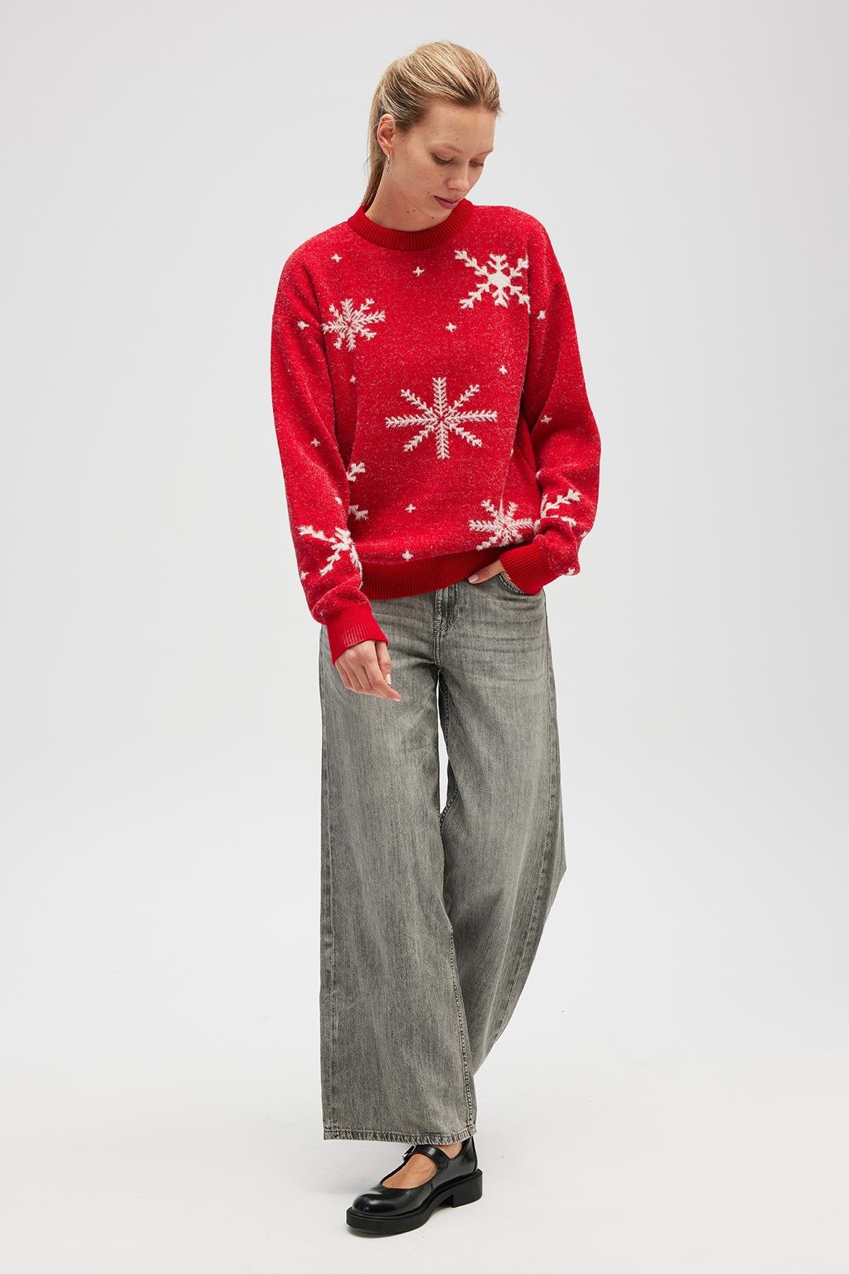 Peraluna-Snowflake Kartanesi Desenli Unisex Yılbaşı Kazağı Kırmızı-Kazak-1-Milagron.com