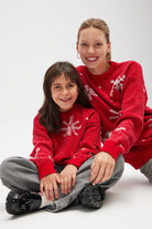 Peraluna-Snowflake Kartanesi Desenli Unisex Yılbaşı Kazağı Kırmızı-Kazak-7-Milagron.com