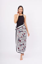 Peraluna-Stripe Garden Scarfe çizgili Güllü Baskılı Saten Kadın Eşarp-Eşarp-6-Milagron.com