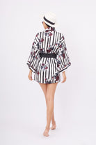 Peraluna-Stripe Garden Short Kimono Çizgili Güllü Baskılı 80 Cm Kısa Saten Kadın Kimono-Kimono-9-Milagron.com
