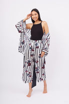 Peraluna-Stripe Garden Trouser Çizgili Güllü Baskılı Saten Kadın Pantolon-Pantolon-1-Milagron.com