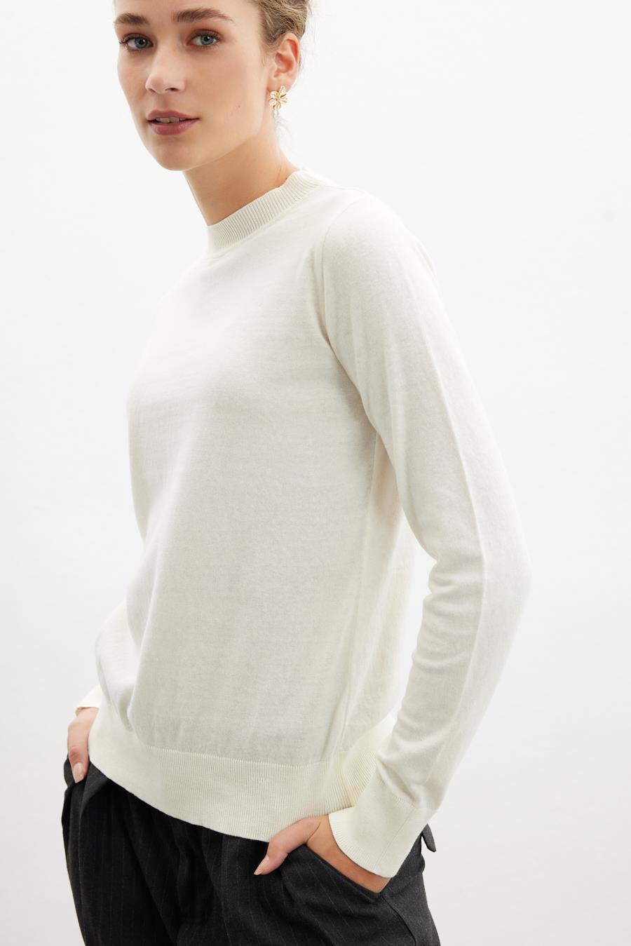 Styleboom X Peraluna Chelsea Pullover Bisiklet Yaka Standart Kesim Kadın Triko Kazak - Ekru