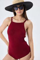 Peraluna-Styleboom X Greta Body Halter Yaka Arkası Çapraz Alttan Çıtçıtlı Kadın Triko Body Bordo-Body-6-Milagron.com