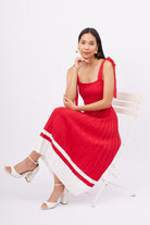 Peraluna-Styleboom X Kelly Dress Askılı Bağlama Detaylı Rahat Kesim Midi Boy Yazlık Kadın Triko Elbise Kırmızı-Elbise-6-Milagron.com