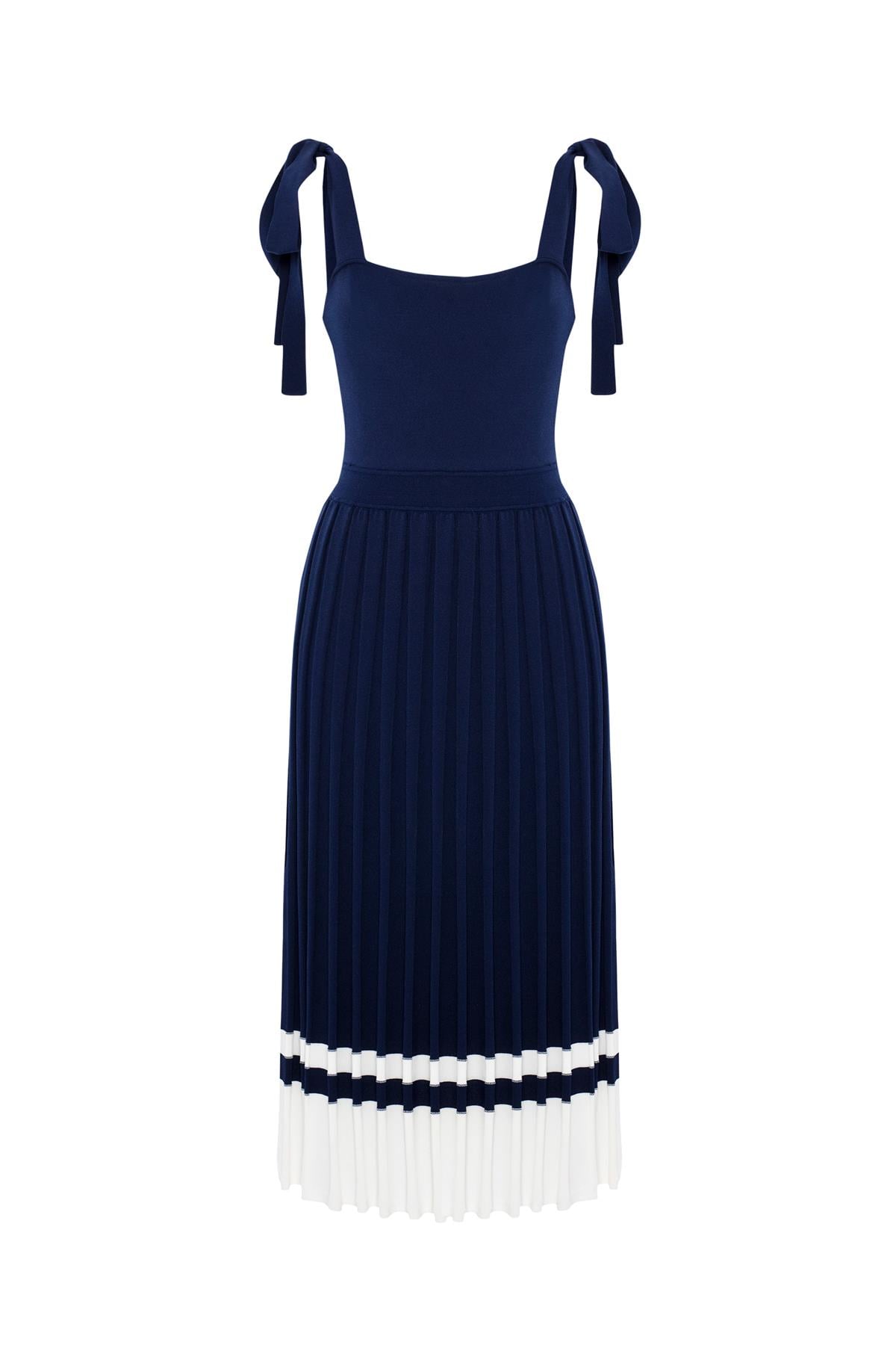 Styleboom X Peraluna Kelly Dress Askılı Bağlama Detaylı Rahat Kesim Midi Boy Yazlık Kadın Triko Elbise - Lacivert