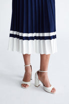 Styleboom X Peraluna Kelly Dress Askılı Bağlama Detaylı Rahat Kesim Midi Boy Yazlık Kadın Triko Elbise - Lacivert