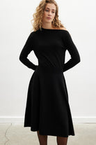 Peraluna-Styleboom X Mayfair Dress Yaka Büzgü Detaylı Tek Omuz Açık Kadın Triko Elbise-Elbise-7-Milagron.com