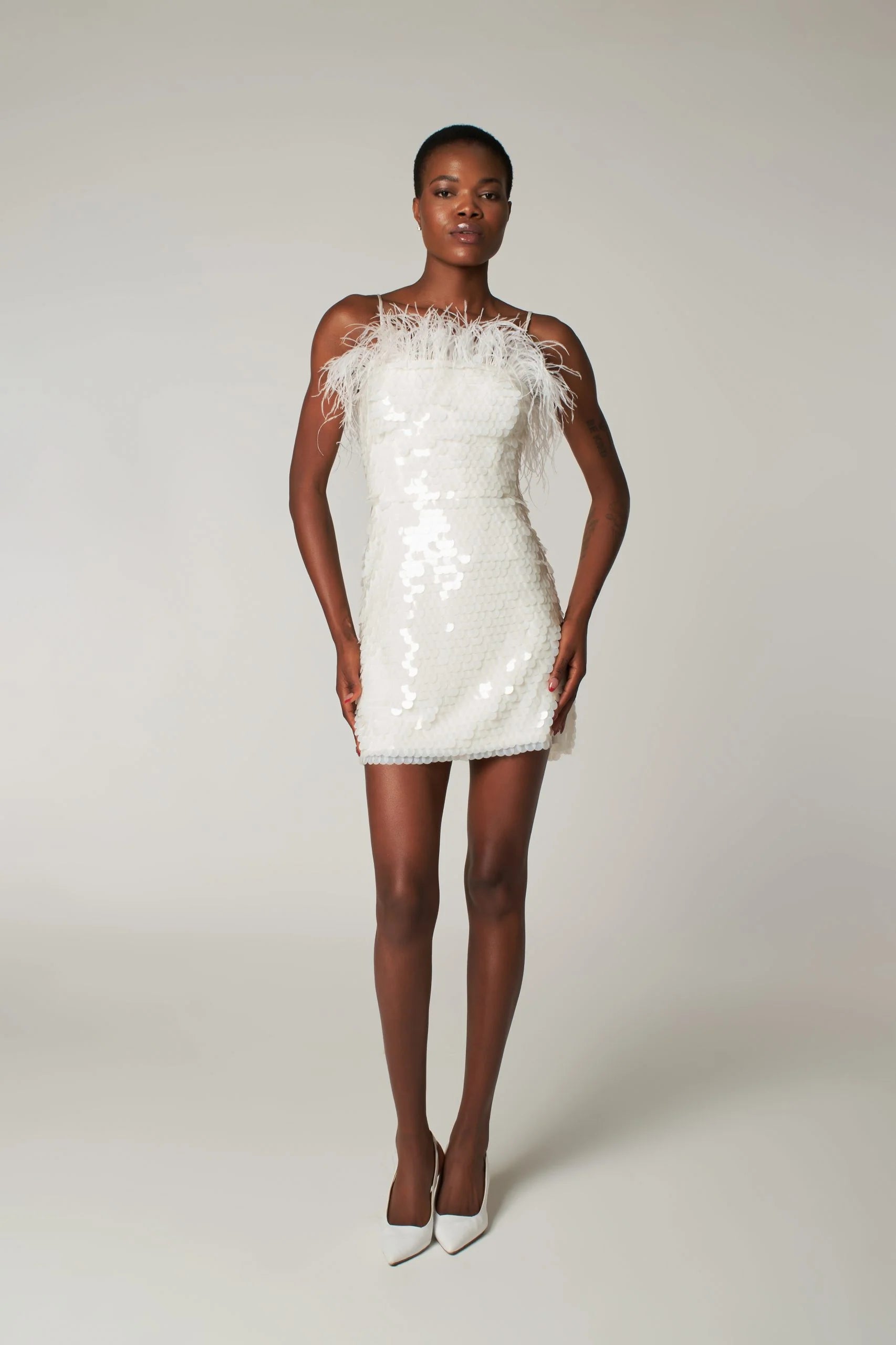 Petra Petrova-Luna Beyaz Otrişli Payet Elbise-Elbise-3-Milagron.com