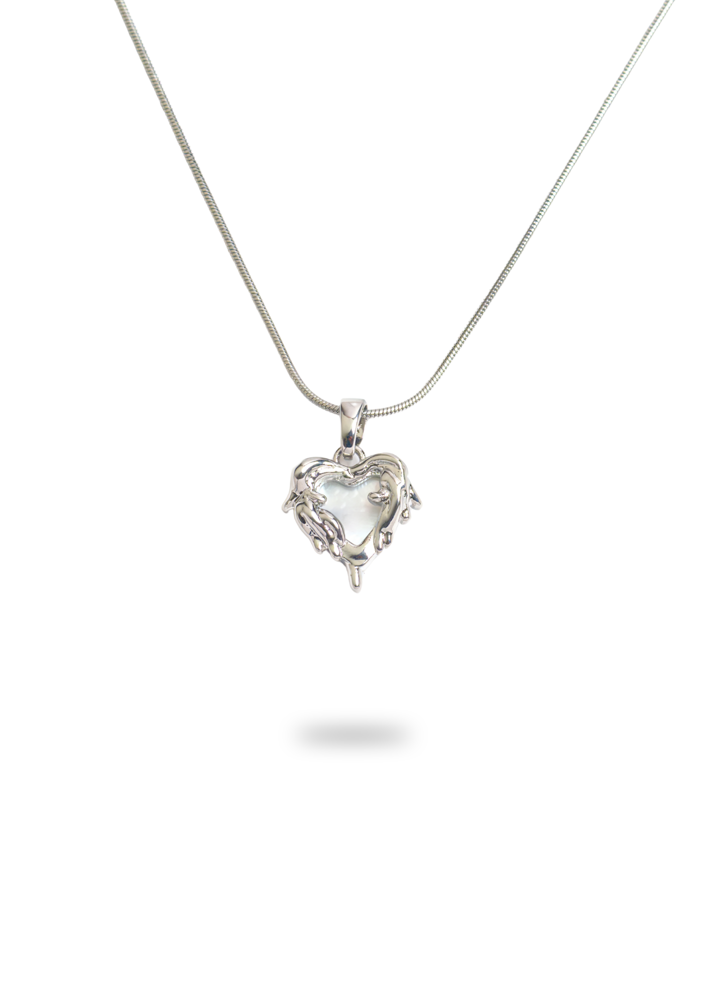 Pia Yuli-Akan Sedefli Kalp-Kolye-1-Milagron.com