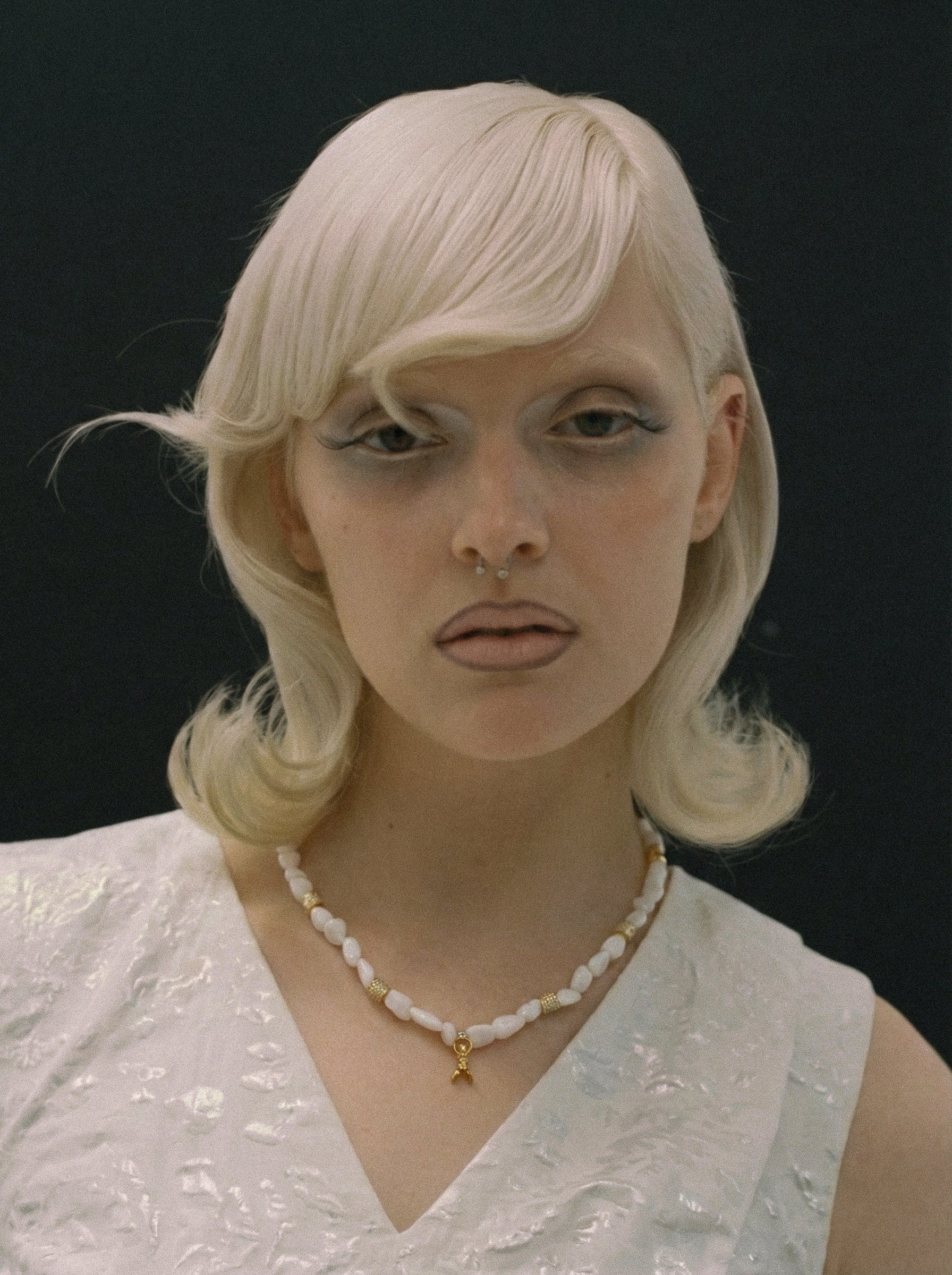 Pia Yuli-Ay Taşı Dişil Enerji Kolye-3-Milagron.com