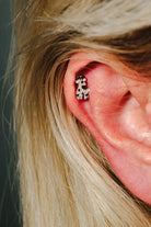 Pia Yuli-Giraffe Piercing-Küpe-5-Milagron.com