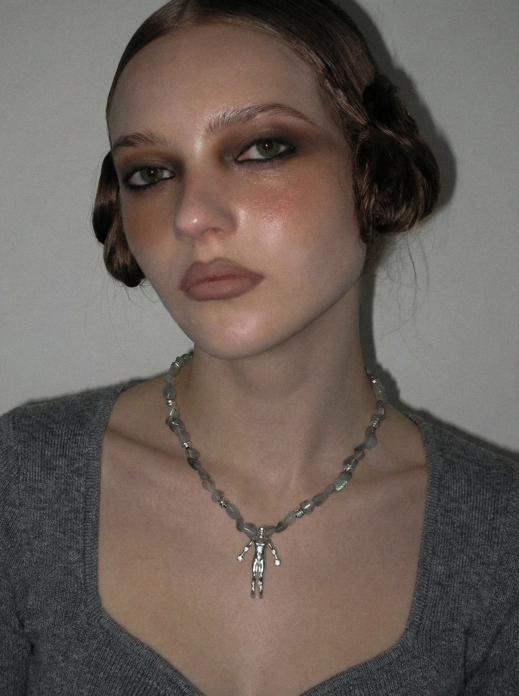 Pia Yuli-Labradorit Yükseliş Kolyesi-2-Milagron.com