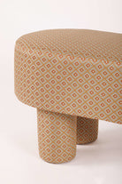 Posto Studio-Royal Majesty Bank-Puf-3-Milagron.com