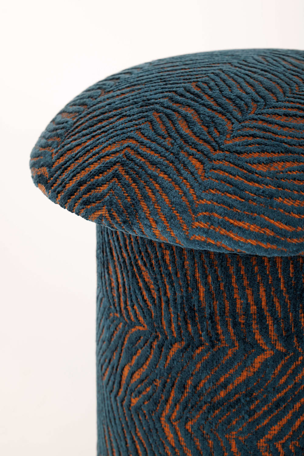 Posto Studio-Turquoise Tiger Puf-Puf-3-Milagron.com