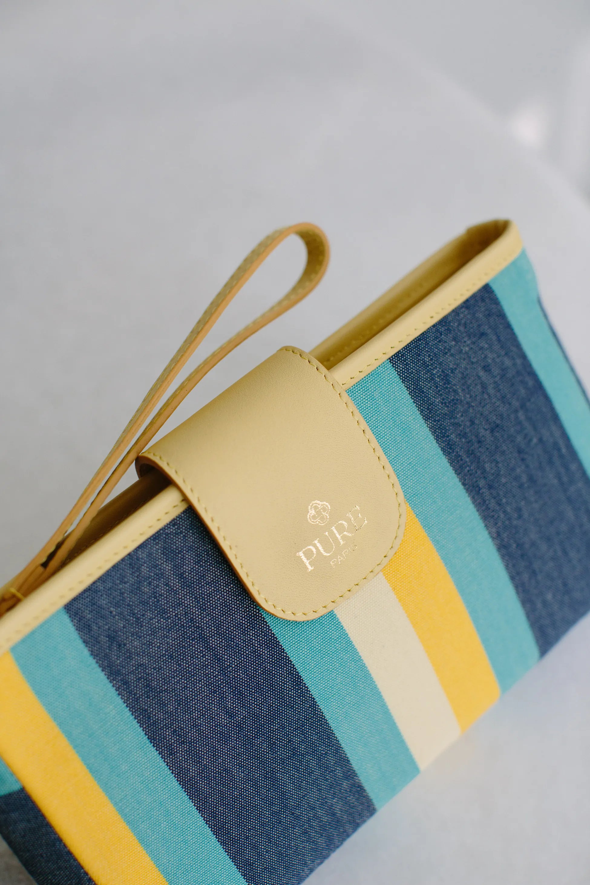 Pure Paris Resort Clutch Bag – Sunrise Blue