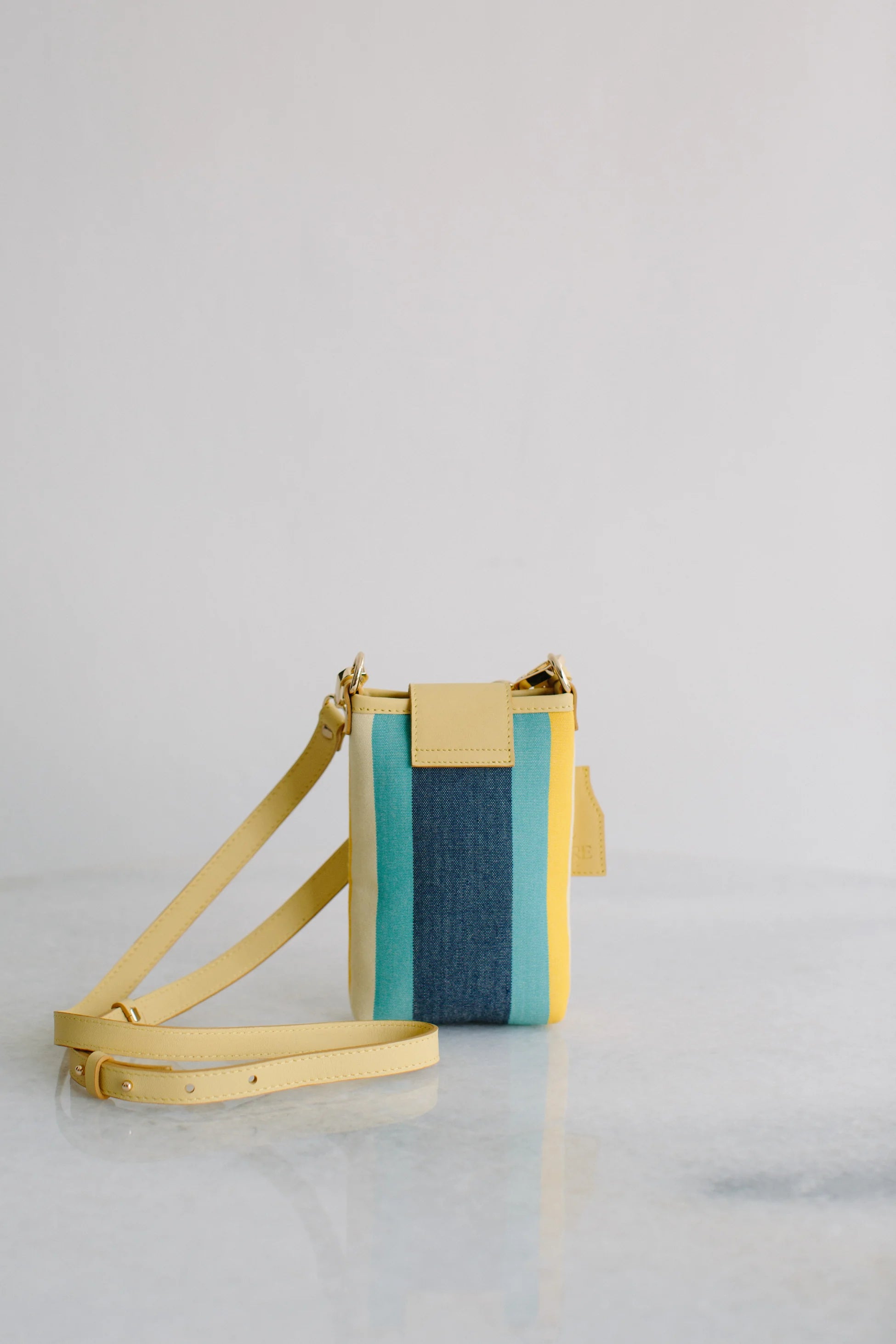 Pure Paris Resort Phone Bag – Sunrise Blue