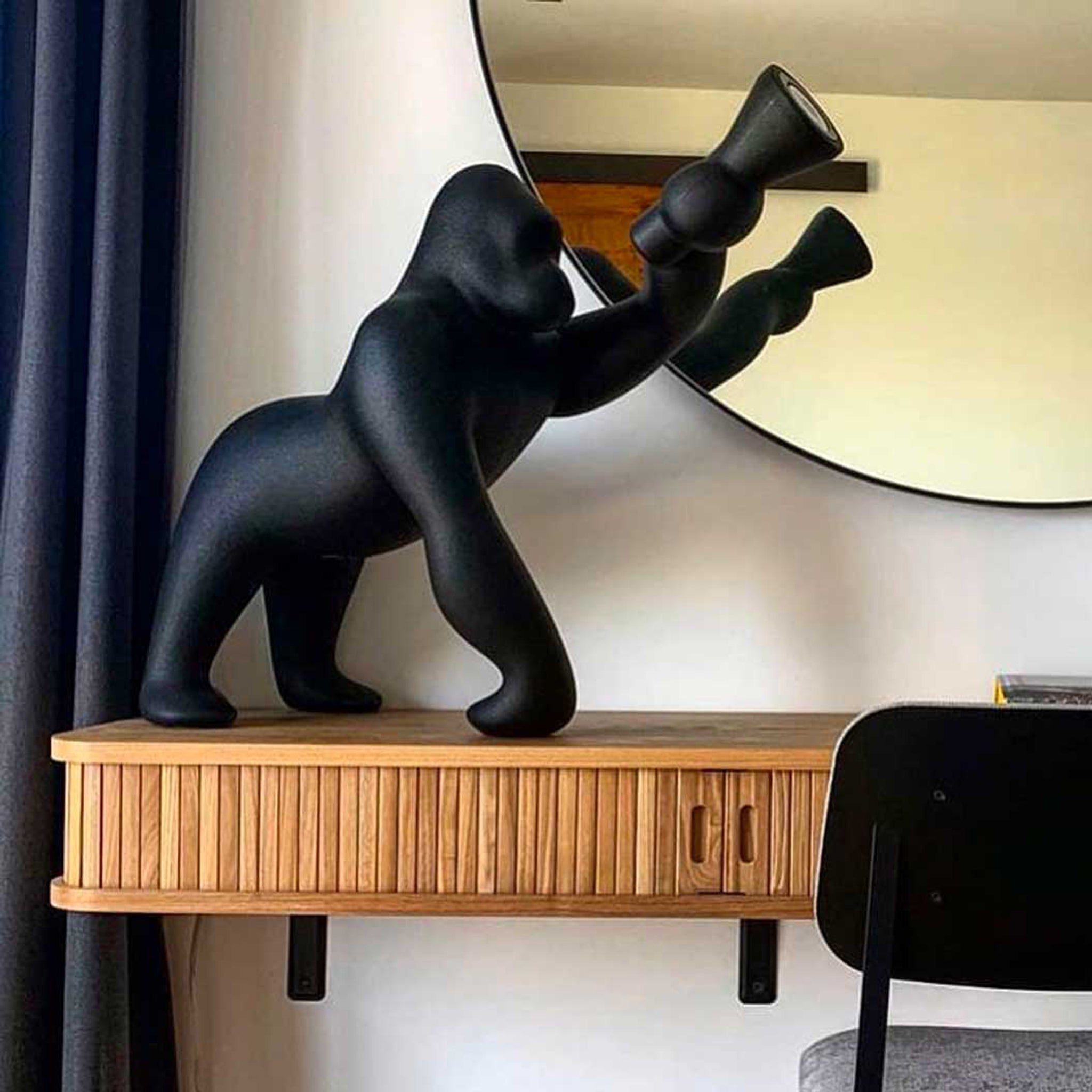 Qeeboo-Kong Xs Siyah Masaüstü Aydınlatması-Masa Lambası-2-Milagron.com