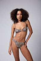 Quande-Arresting / Alt / Qn-119-Bikini & Mayo-1-Milagron.com