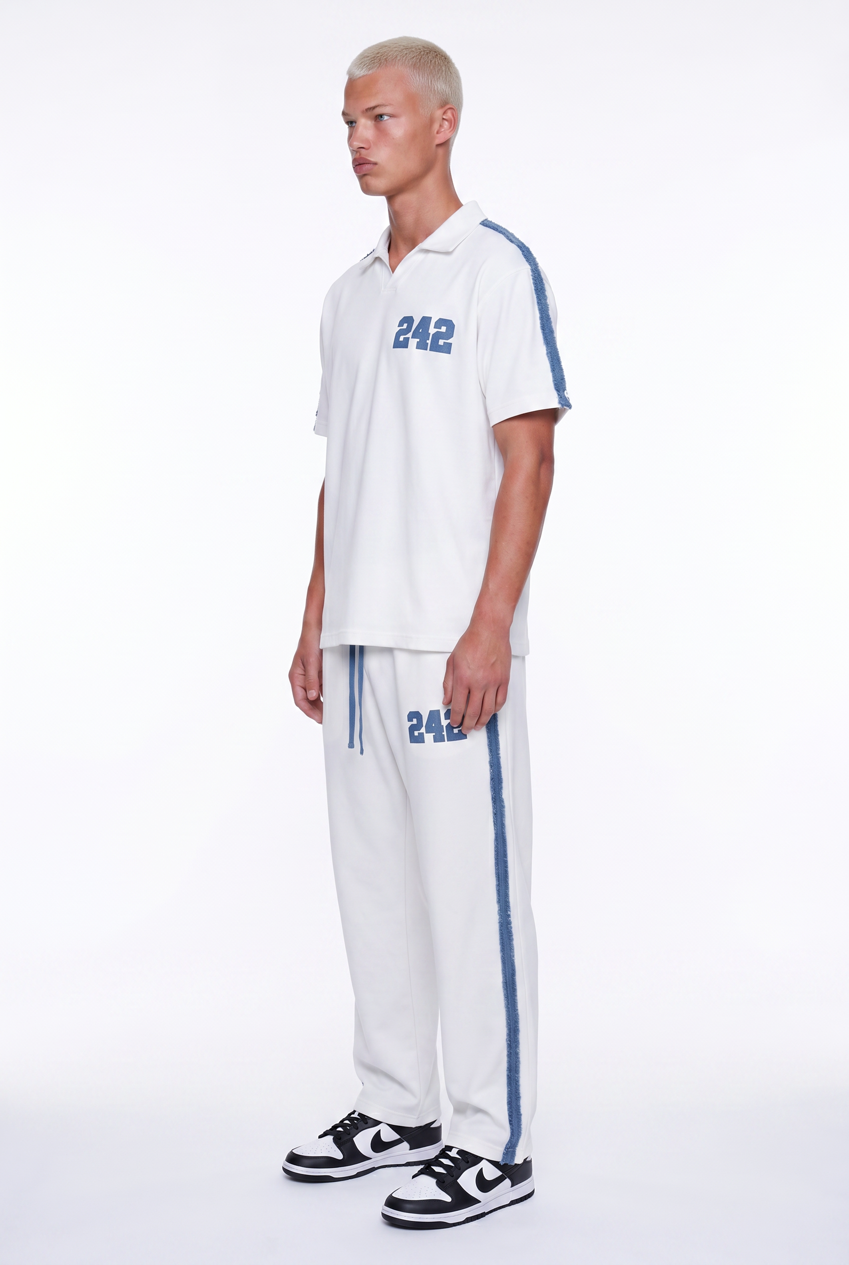 Erkek 242 Şerit Detaylı Regular Fit Eşofman Takımı Ekru