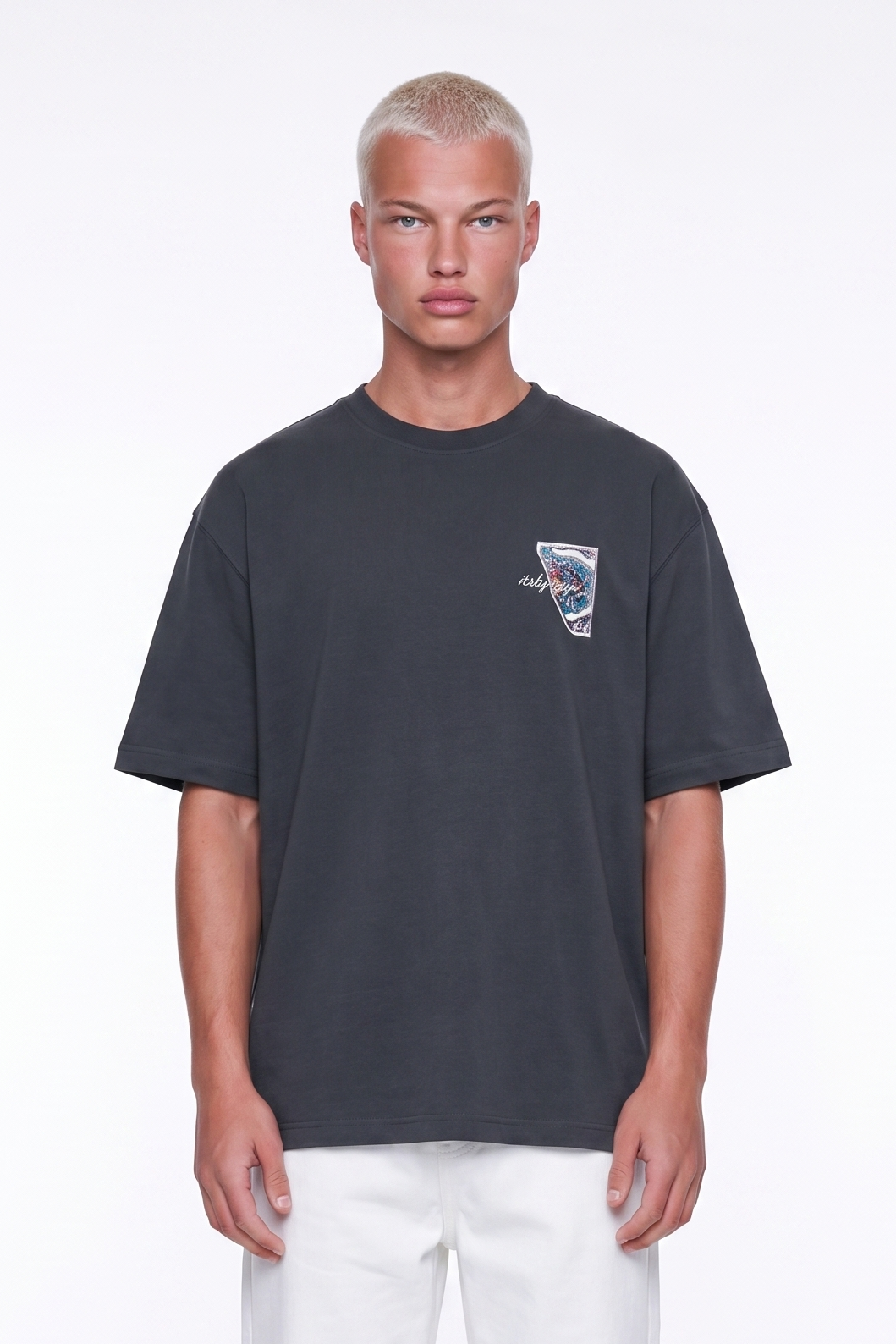 Erkek Itsbyzey Nakış Detaylı Oversize T-Shirt Füme