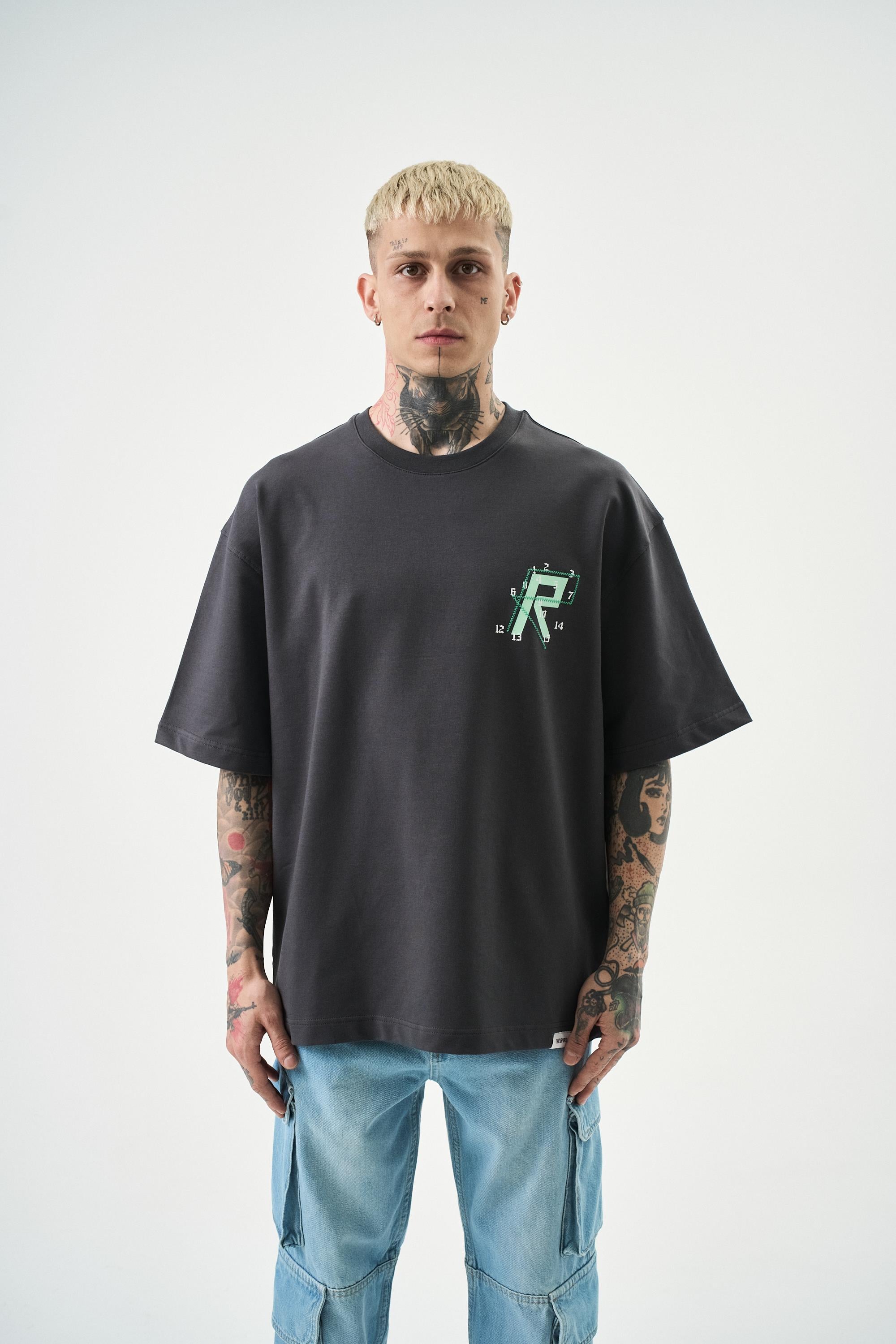 Erkek Numbers Of R Nakışlı Oversize T-Shirt Füme