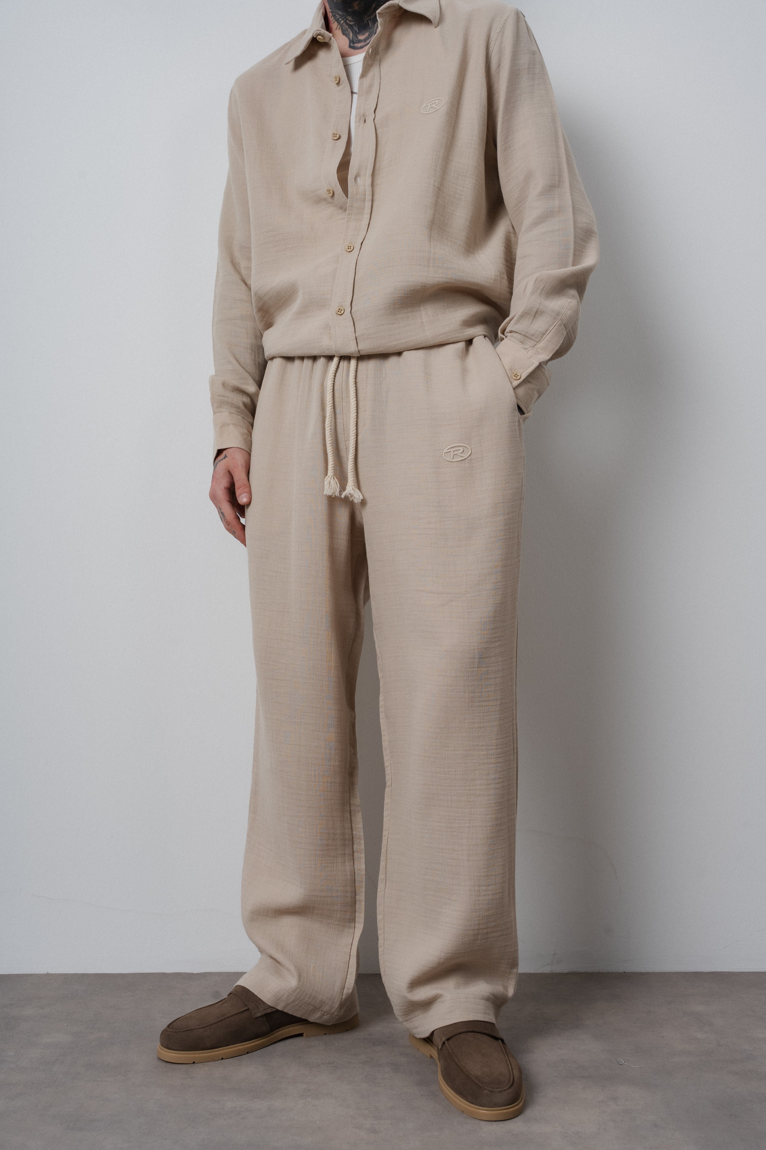 Erkek R Nakışlı Müslin Baggy Pantolon Bej