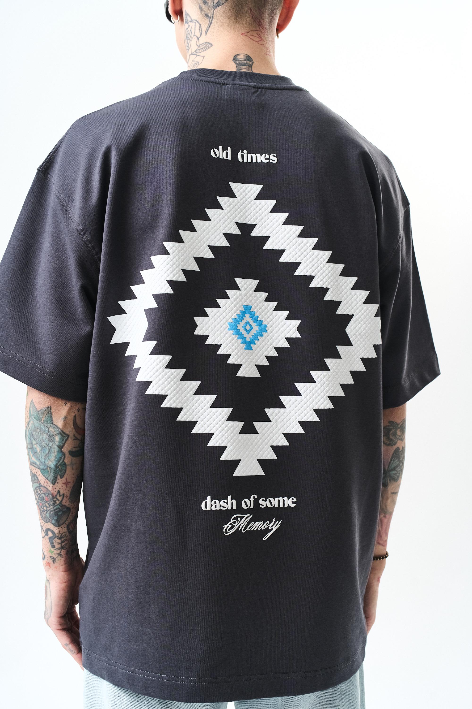 Erkek Memory Baskılı Oversize T-Shirt Füme