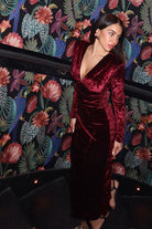 Roselenda Classy Bordo Kadife Dik Yaka Vatkalı Midi Elbise - 4