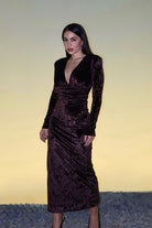 Roselenda Classy Bordo Kadife Dik Yaka Vatkalı Midi Elbise - 5