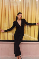 Kadın Siyah Taşlı Dik Yaka Vatkalı Midi Elbise - 1