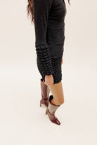 Selia Richwood-Grey Poncik Top-Crop Top-3-Milagron.com