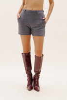 Selia Richwood-Grey Wool Short-Şort-1-Milagron.com