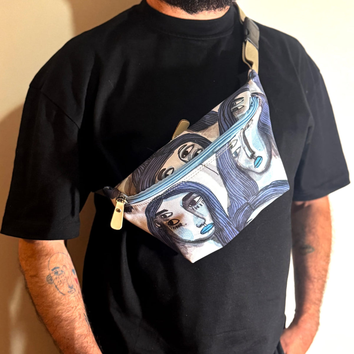 Big Fanny Pack 05