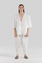 Sertaç Taşdelen-Beyaz %100 Keten Derin V Yaka Oversized Erkek T-shirt Model T 11-T-Shirts-1-Milagron.com