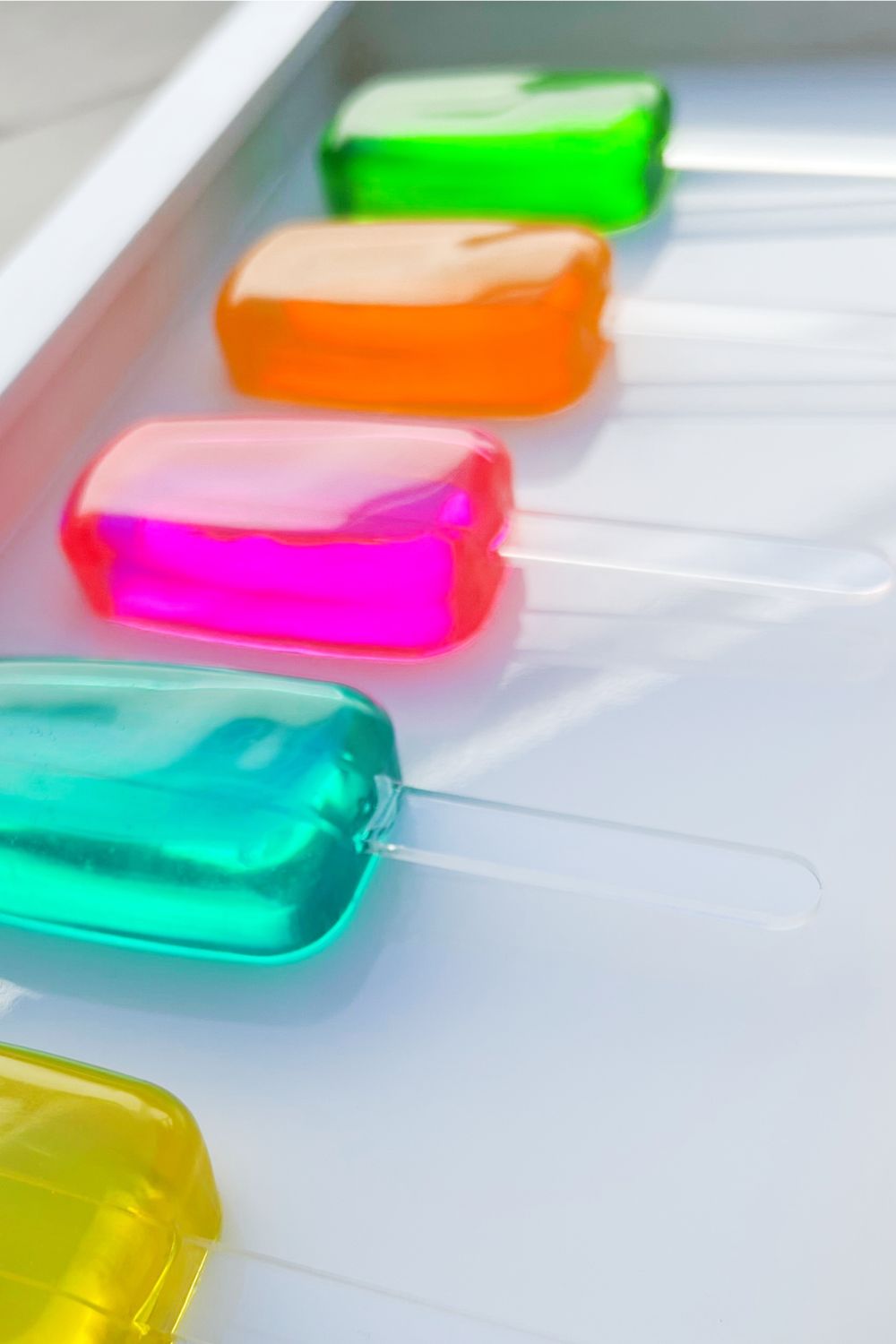 Setoiler-Neon Popsicles-Tablo-2-Milagron.com