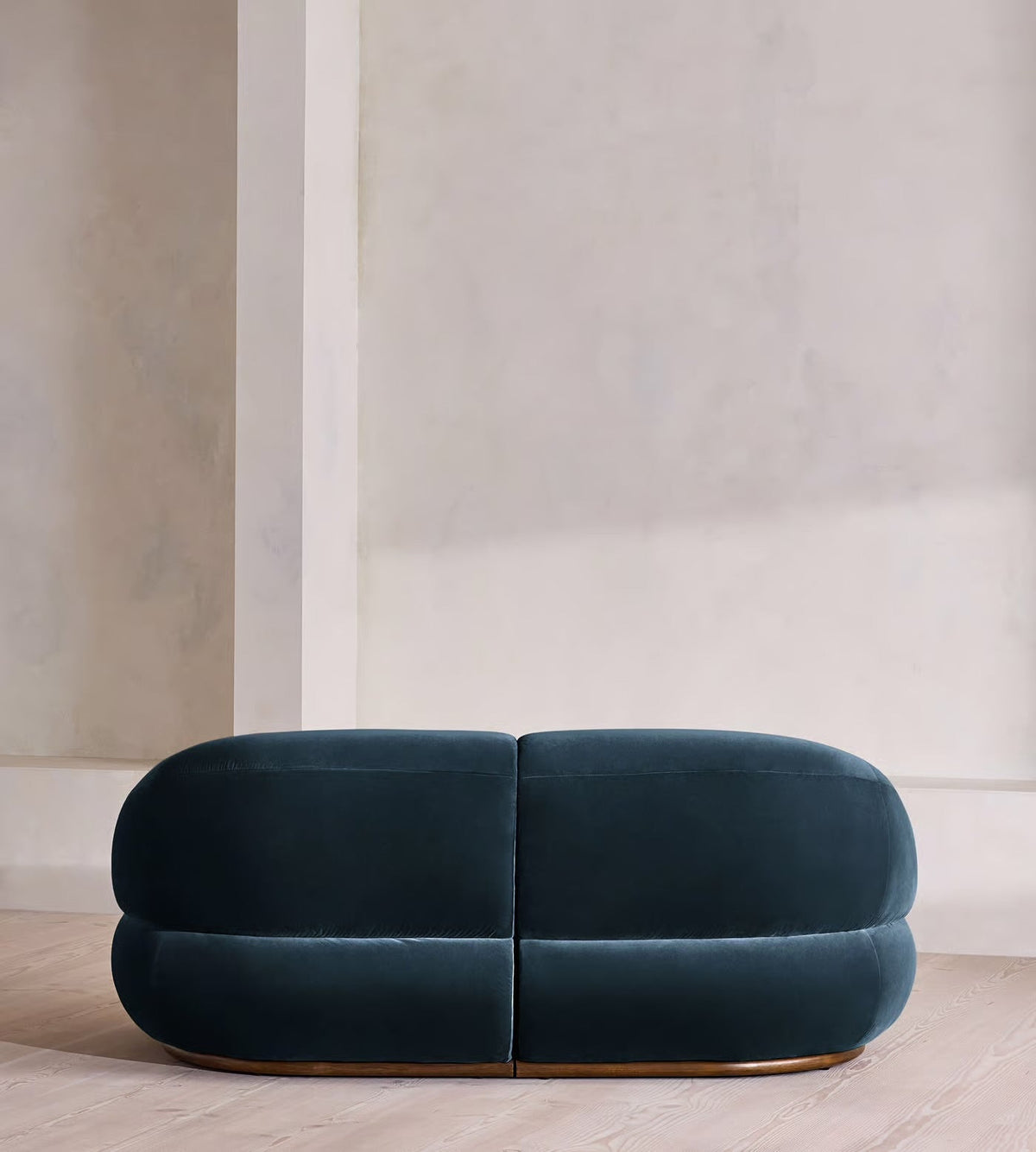Pernal Sofa