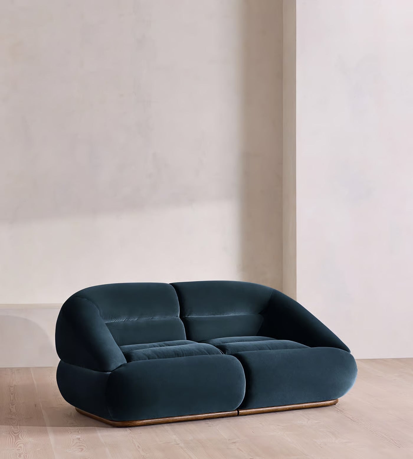 Pernal Sofa
